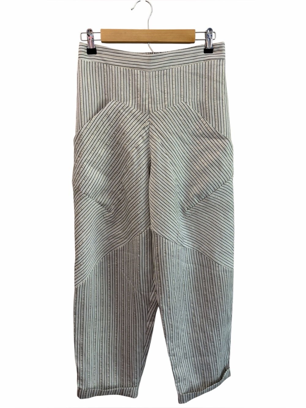 NWT Ozai N Ku Rays Gray Striped Lightweight Cropped Pants Size M Coastal Travel